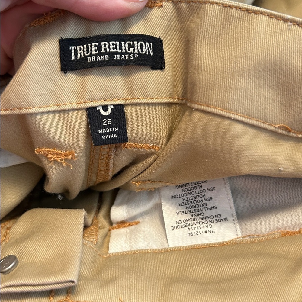 True Religion Warped Horseshoe Single Needle Khaki Cargo Pants - Picture 3 of 4